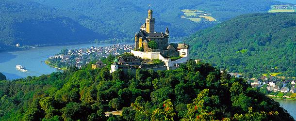 River cruise castles